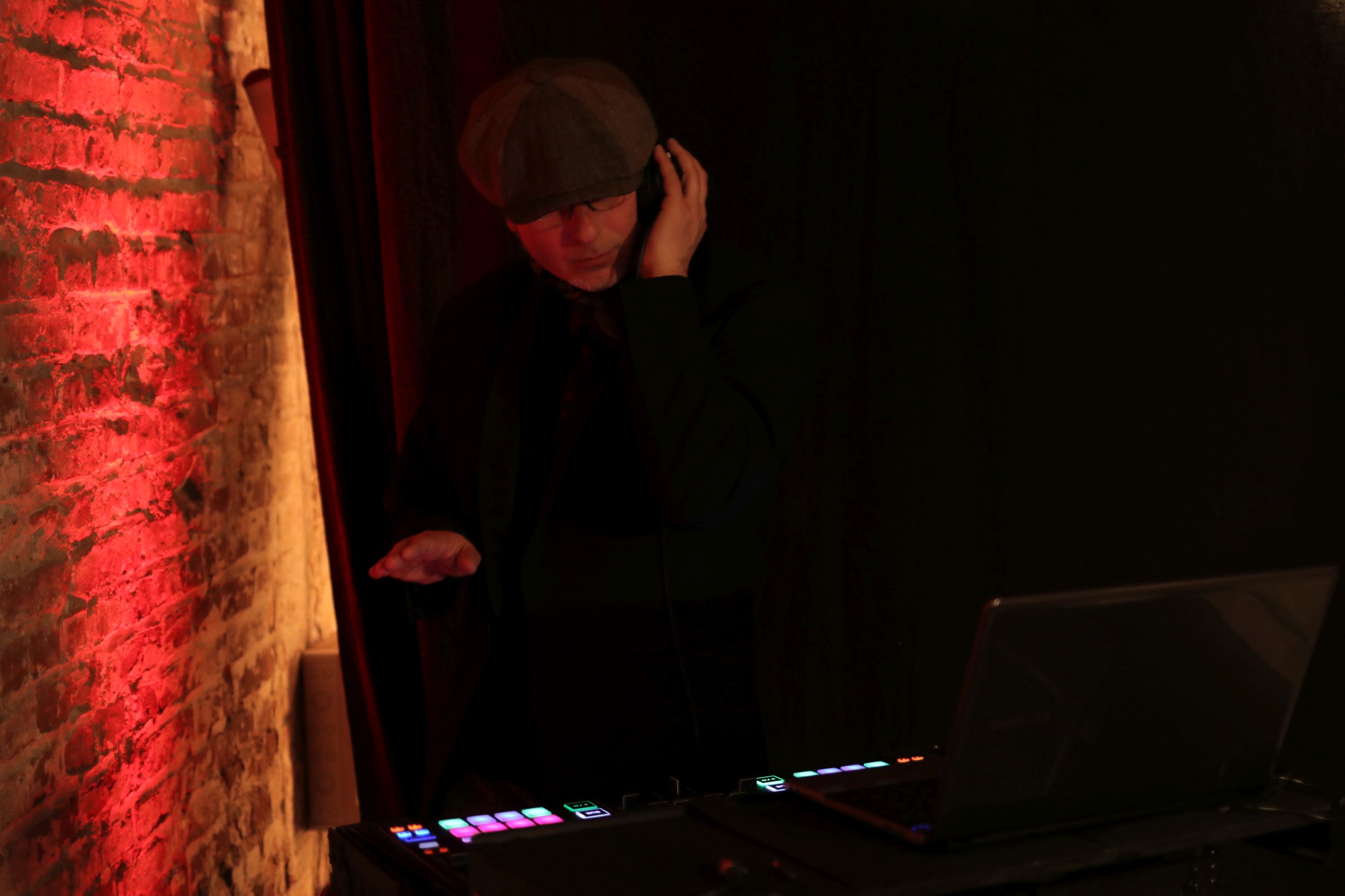 dj grooveshaker got the swing